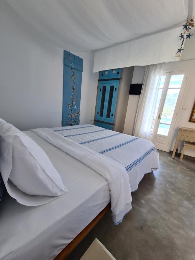 Amfitriti Serifos Livadi (Serifos)