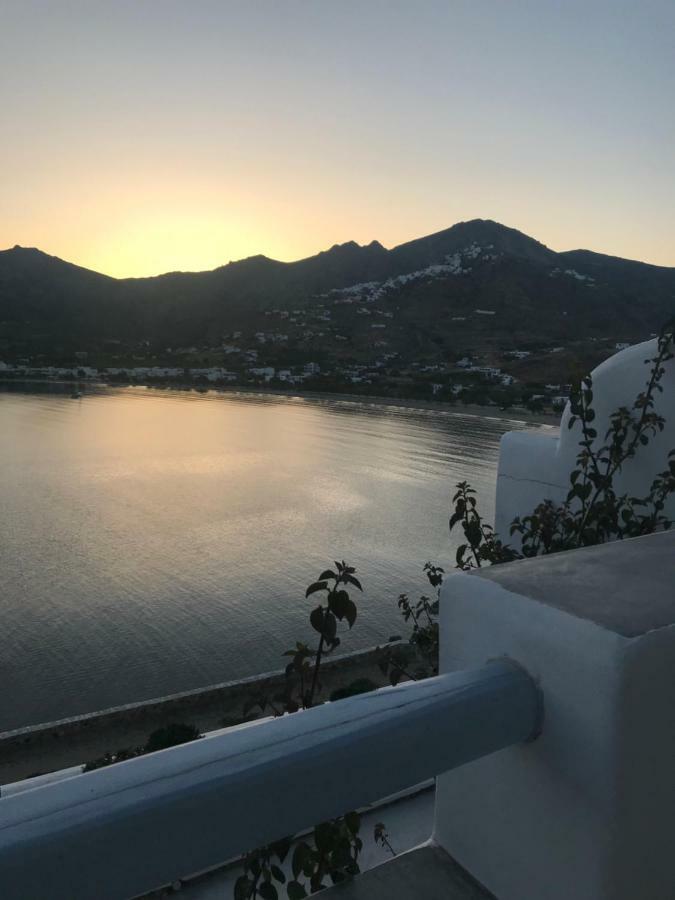Amfitriti Serifos Livadi (Serifos)